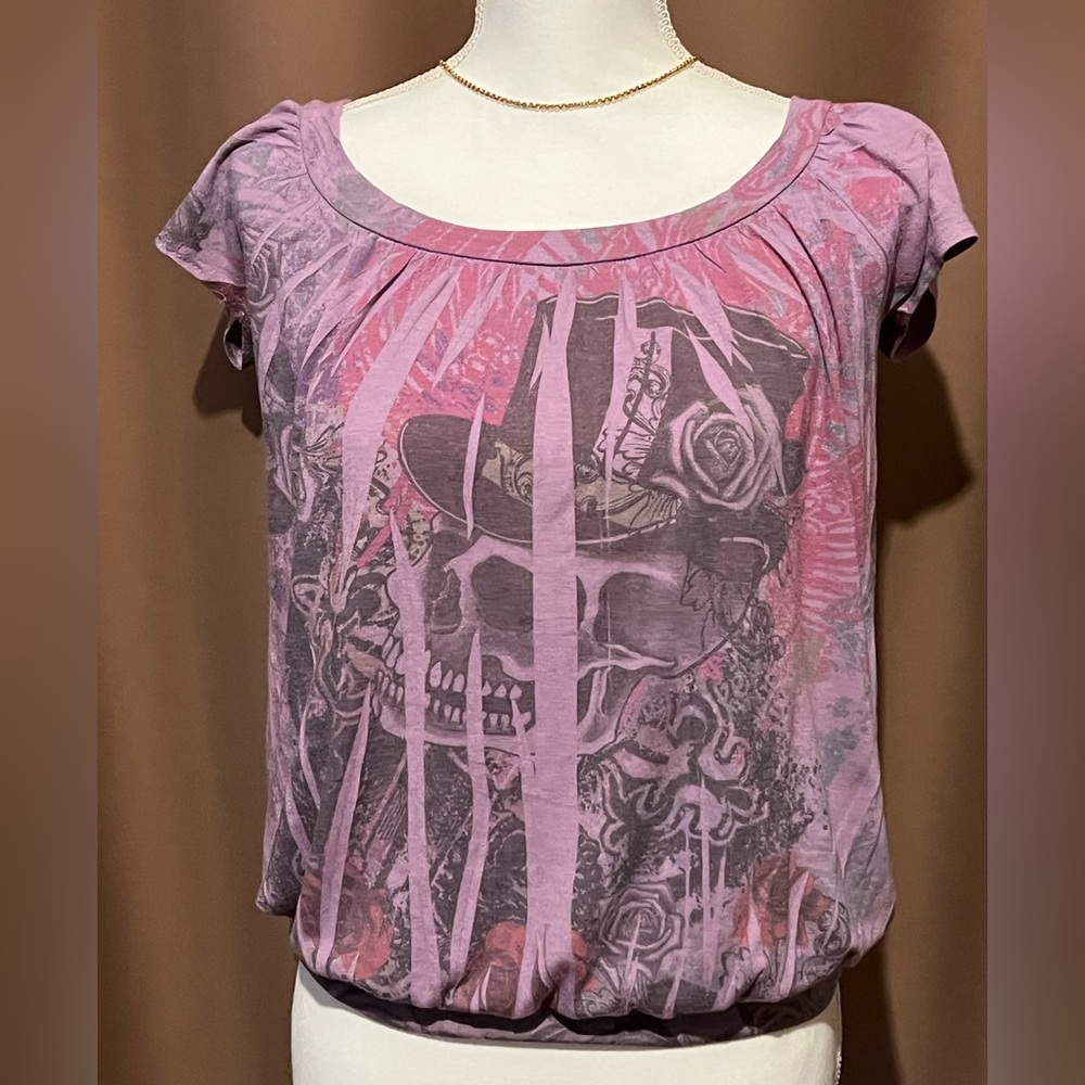 Y2K Women's Pink Skull Graphic Short-Sleeve Top